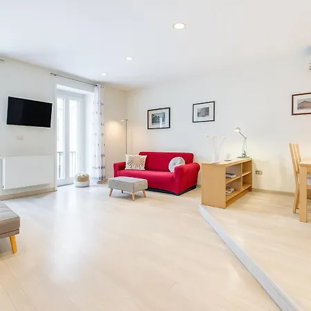 Hiro A Piazza Di Spagna * روما